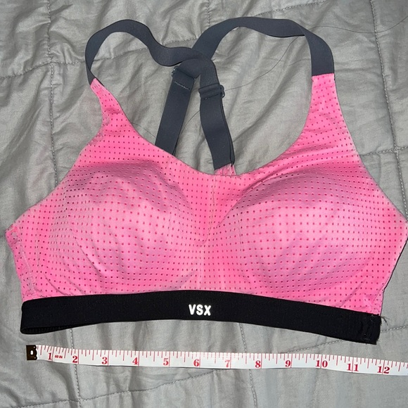 Victorias Secret - Picture 1 of 3